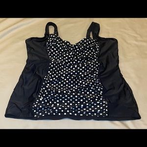 Croft & Borrow - Swim Tankini with Underwire Size 26 W